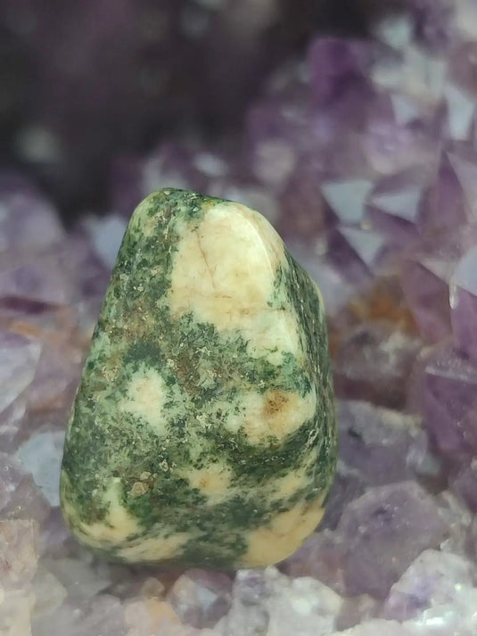 Pierre Bleue des montagnes de Préséli - Pierre roulée - Grade Prémium Pierre bleue de Préséli pierre roulée