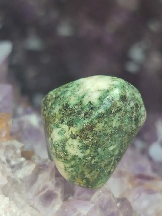 Pierre Bleue des montagnes de Préséli - Pierre roulée - Grade Prémium Pierre bleue de Préséli pierre roulée