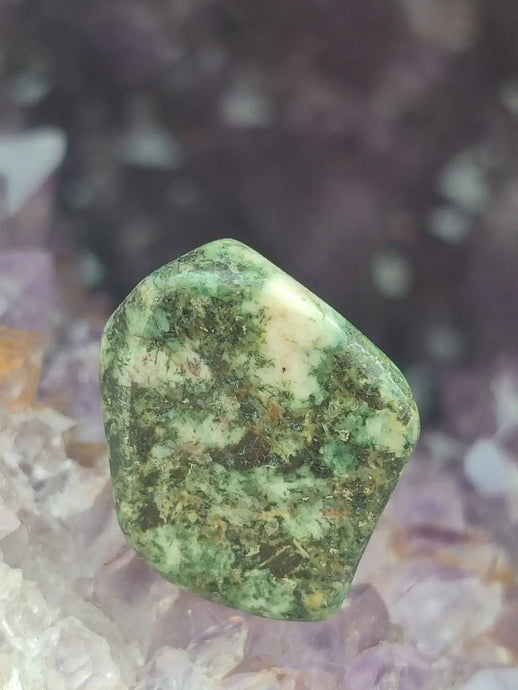 Pierre Bleue des montagnes de Préséli - Pierre roulée - Grade Prémium Pierre bleue de Préséli pierre roulée