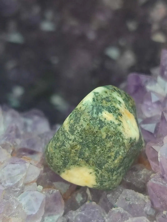 Pierre Bleue des montagnes de Préséli - Pierre roulée - Grade Prémium Pierre bleue de Préséli pierre roulée