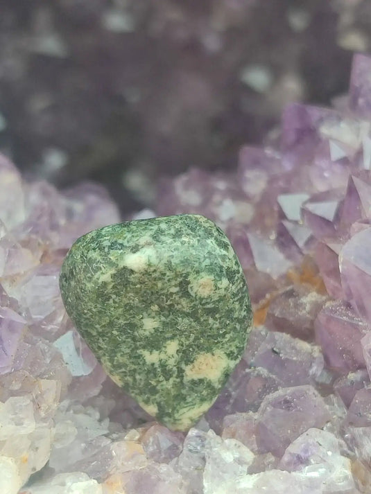 Pierre Bleue des montagnes de Préséli - Pierre roulée - Grade Prémium Pierre bleue de Préséli pierre roulée