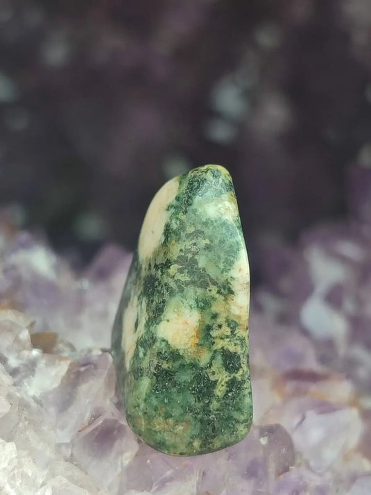 Pierre Bleue des montagnes de Préséli - Pierre roulée - Grade Prémium Pierre bleue de Préséli pierre roulée