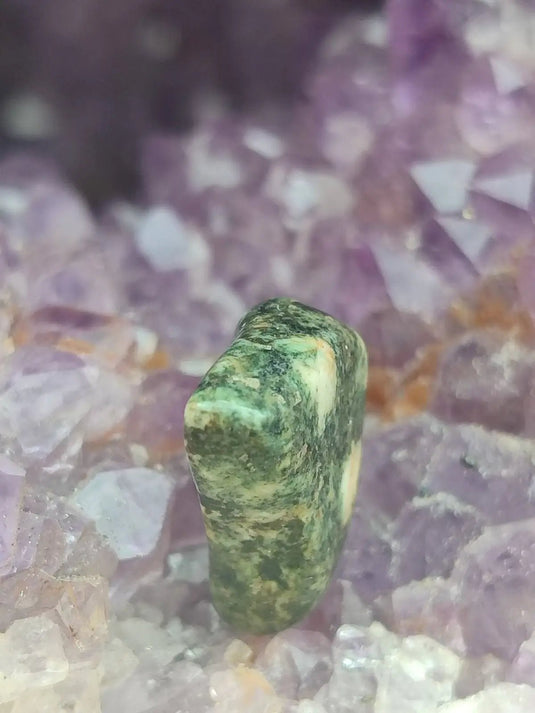 Pierre Bleue des montagnes de Préséli - Pierre roulée - Grade Prémium Pierre bleue de Préséli pierre roulée