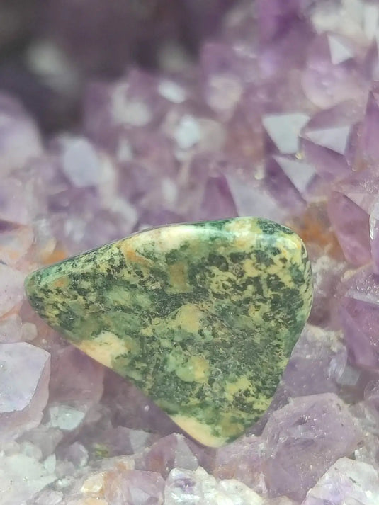 Pierre Bleue des montagnes de Préséli - Pierre roulée - Grade Prémium Pierre bleue de Préséli pierre roulée