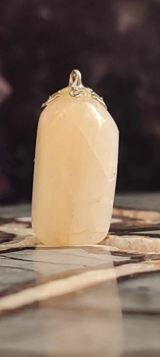 Pierre de lune Adulaire du Brésil pendentif Grade A+++ (fourni avec cordon) Pierre de lune Adulaire pendentif