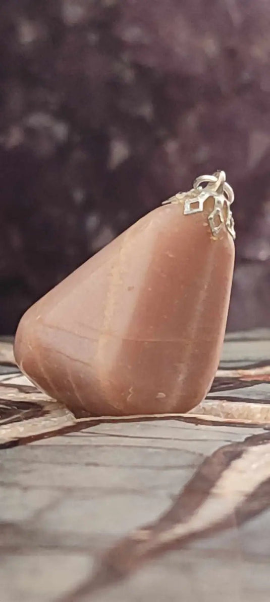 Pierre de lune Adulaire du Brésil pendentif Grade A++++ (fourni avec cordon) Pierre de lune Adulaire pendentif