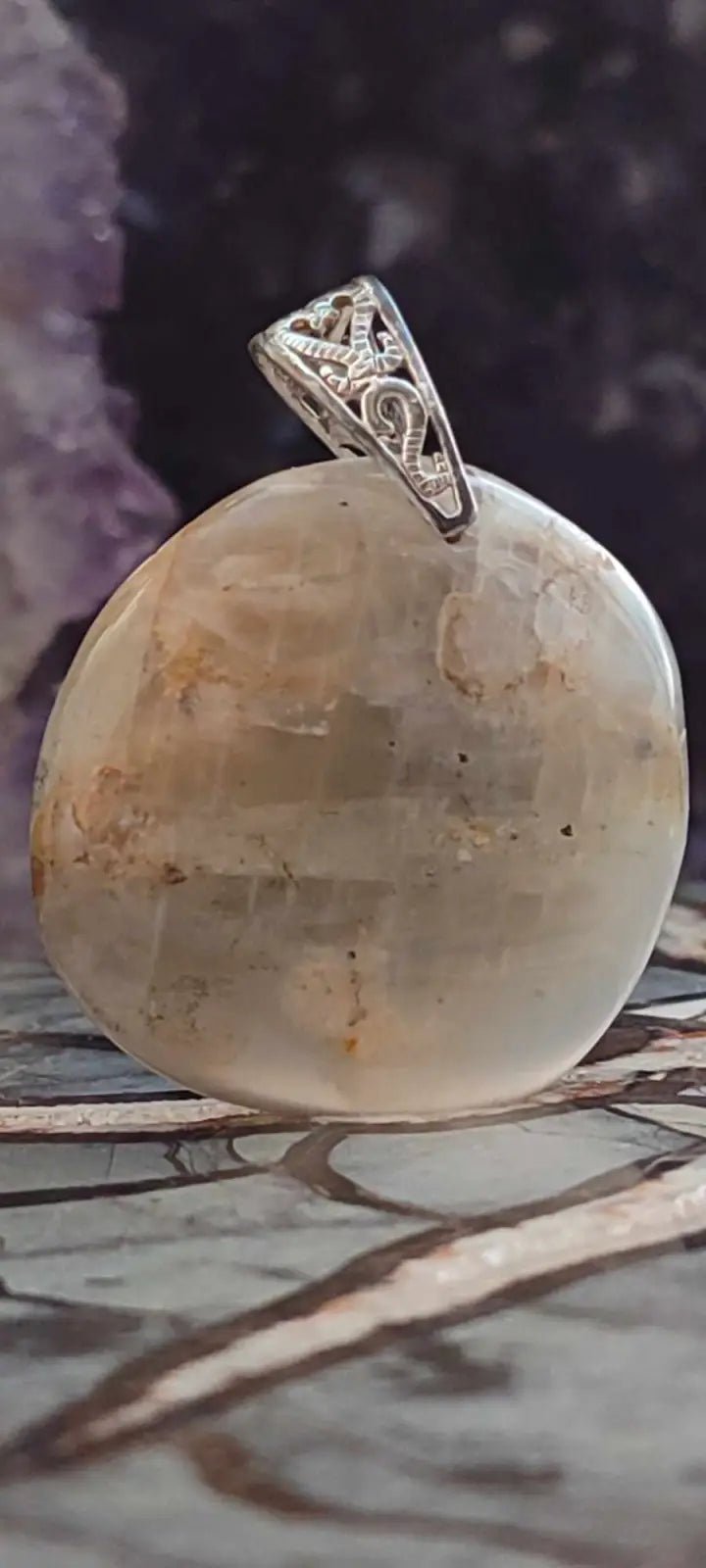 Load image into Gallery viewer, Pierre de lune Adulaire du Brésil pendentif Grade A++++ (fourni avec cordon) Pierre de lune Adulaire pendentif
