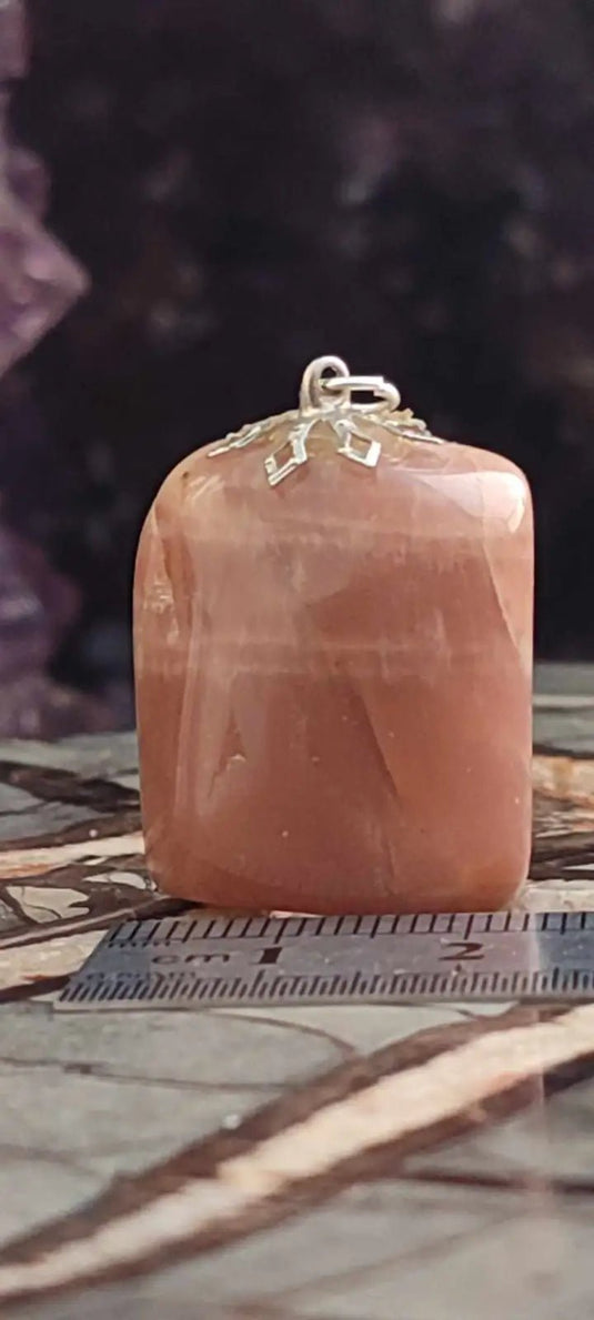 Pierre de lune Adulaire du Brésil pendentif Grade A++++ (fourni avec cordon) Pierre de lune Adulaire pendentif