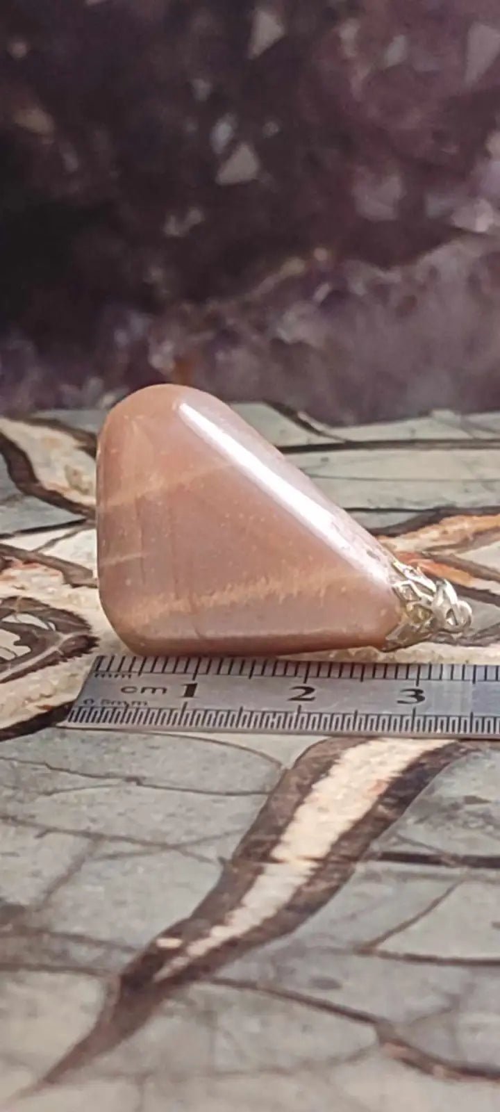 Chargez l&#39;image dans la visionneuse de la galerie, Pierre de lune Adulaire du Brésil pendentif Grade A++++ (fourni avec cordon) Pierre de lune Adulaire pendentif
