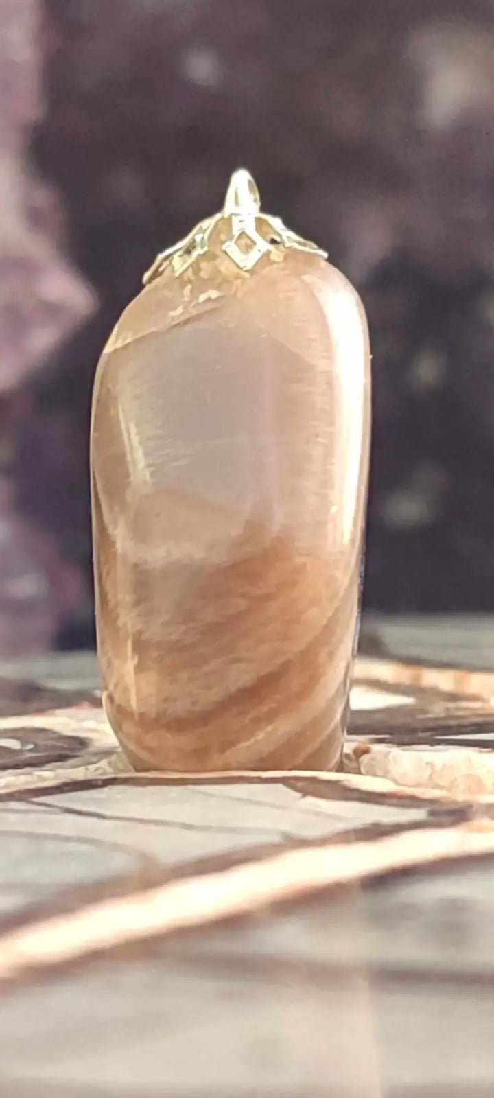 Load image into Gallery viewer, Pierre de lune Adulaire du Brésil pendentif Grade A++++ (fourni avec cordon) Pierre de lune Adulaire pendentif
