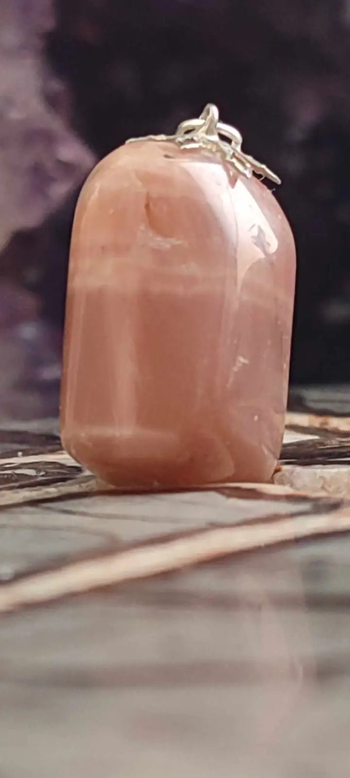 Chargez l&#39;image dans la visionneuse de la galerie, Pierre de lune Adulaire du Brésil pendentif Grade A++++ (fourni avec cordon) Pierre de lune Adulaire pendentif
