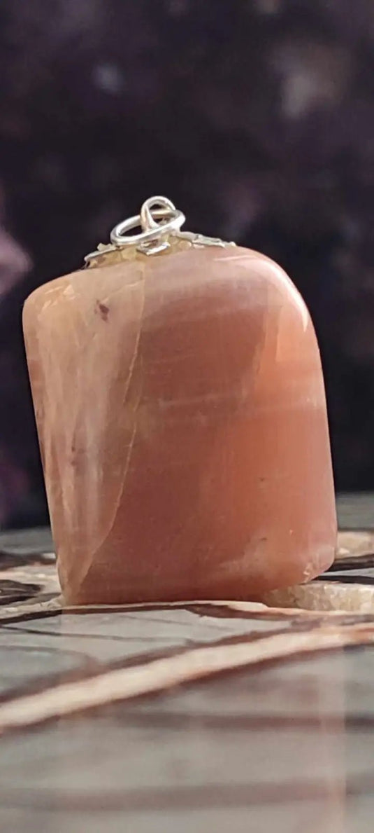 Pierre de lune Adulaire du Brésil pendentif Grade A++++ (fourni avec cordon) Pierre de lune Adulaire pendentif