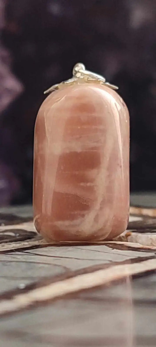 Pierre de lune Adulaire du Brésil pendentif Grade A++++ (fourni avec cordon) Pierre de lune Adulaire pendentif