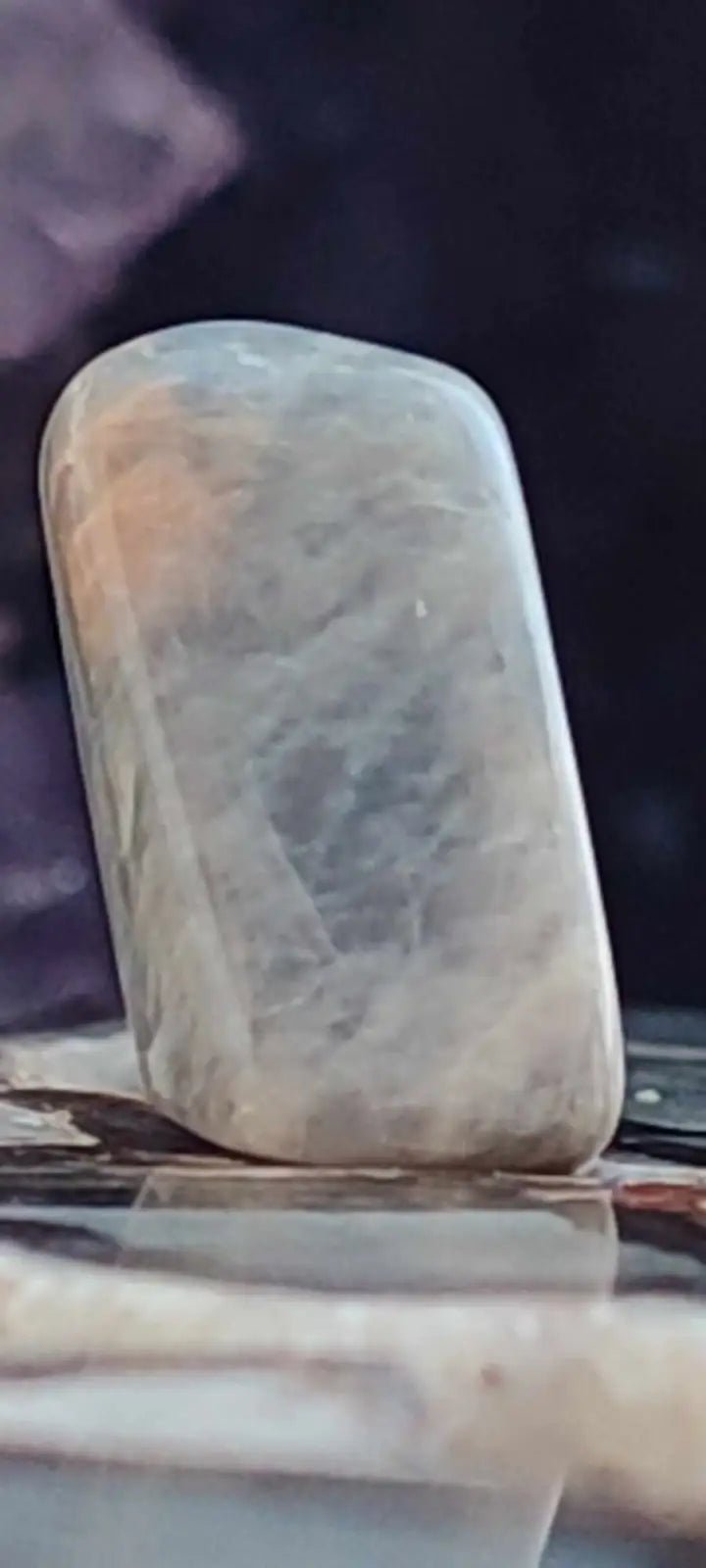 Load image into Gallery viewer, Pierre de lune Adulaire du Brésil pierre roulée Grade A++++ Pierre de lune Adulaire roulée
