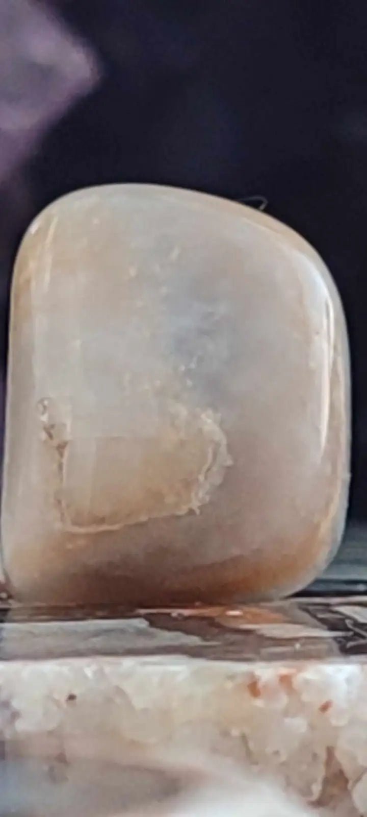 Load image into Gallery viewer, Pierre de lune Adulaire du Brésil pierre roulée Grade A++++ Pierre de lune Adulaire roulée
