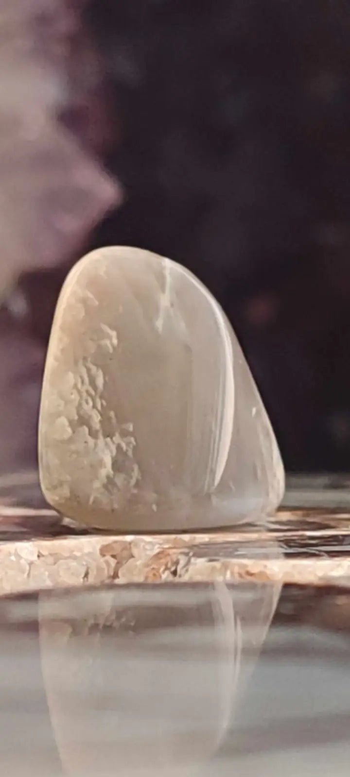 Load image into Gallery viewer, Pierre de lune Adulaire du Brésil pierre roulée Grade A++++ Pierre de lune Adulaire roulée
