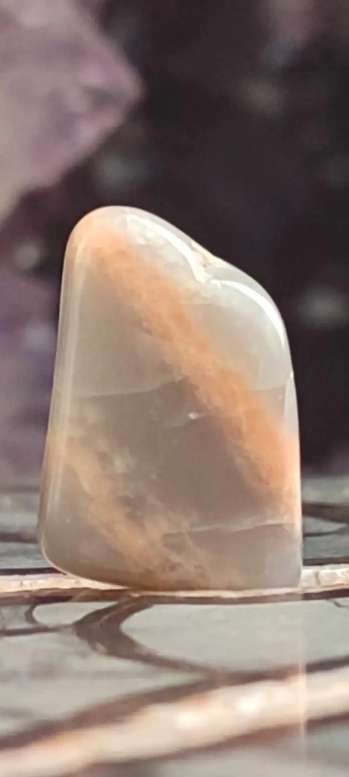 Load image into Gallery viewer, Pierre de lune Adulaire du Brésil pierre roulée Grade A++++ Pierre de lune Adulaire roulée
