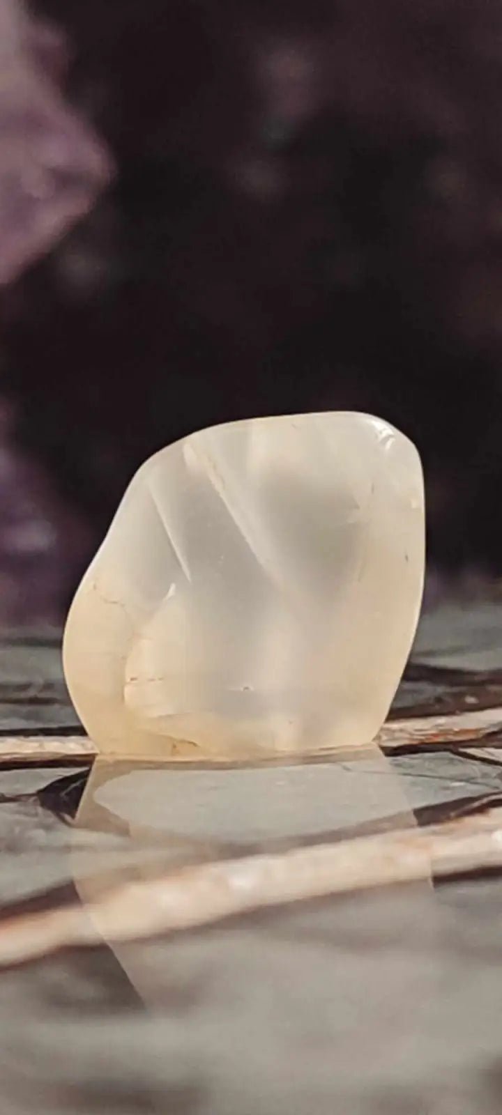 Load image into Gallery viewer, Pierre de lune Adulaire du Brésil pierre roulée Grade A++++ Pierre de lune Adulaire roulée
