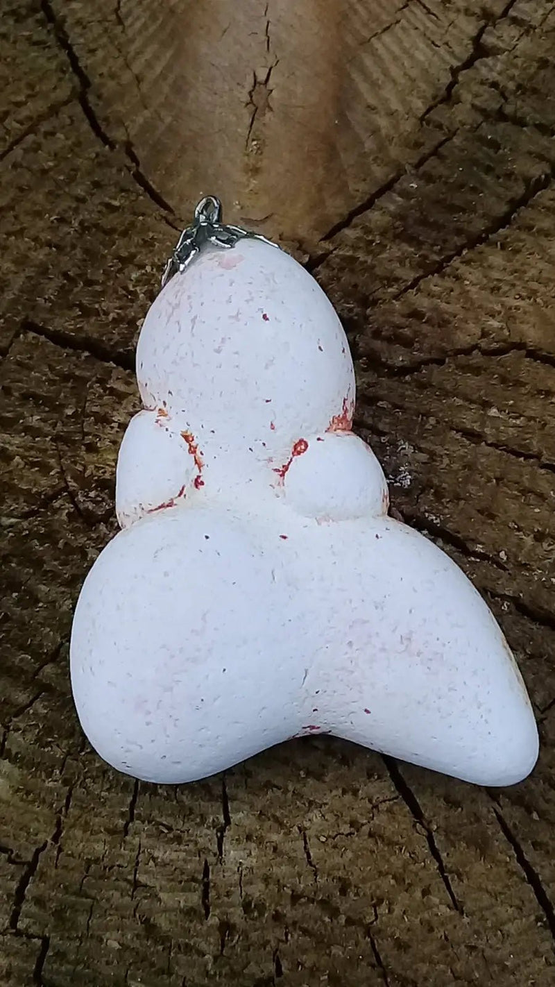 Load image into Gallery viewer, Pierre des Fées du Maroc pendentif Grade A ++++ Fourni avec cordon Pendentif Pierre des Fées
