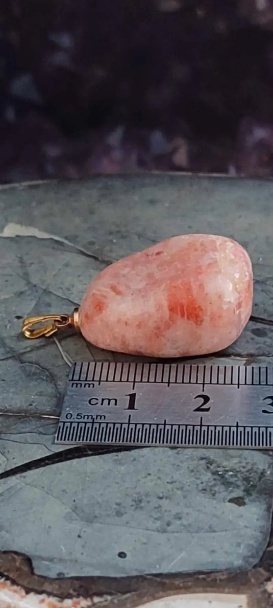 Pierre du soleil Héliolite du brésil pendentif Grade A++++ (fourni avec cordon) Pierre du soleil héliolite pendentif