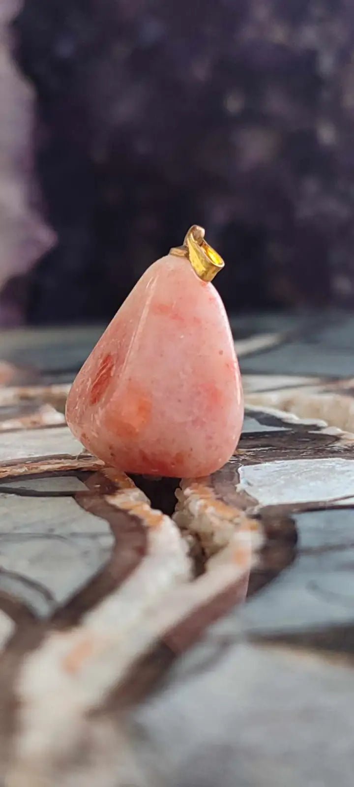 Load image into Gallery viewer, Pierre du soleil Héliolite du Brésil pendentif Grade A++++ (fourni avec cordon) Pierre du soleil héliolite pendentif
