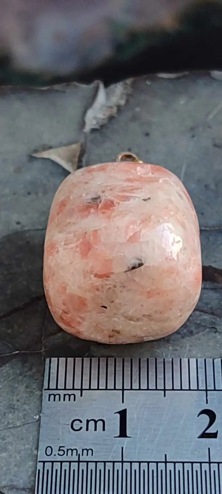 Load image into Gallery viewer, Pierre du soleil Héliolite du Brésil pendentif Grade A++++ (Fourni avec cordon) Pierre du soleil héliolite pendentif
