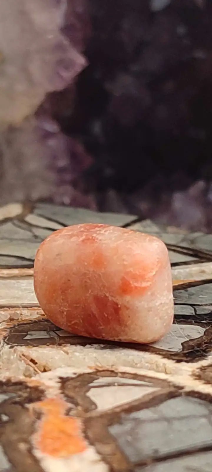 Load image into Gallery viewer, Pierre du soleil Héliolite du Brésil pierre roulée Grade A++++ Pierre du soleil Héliolite
