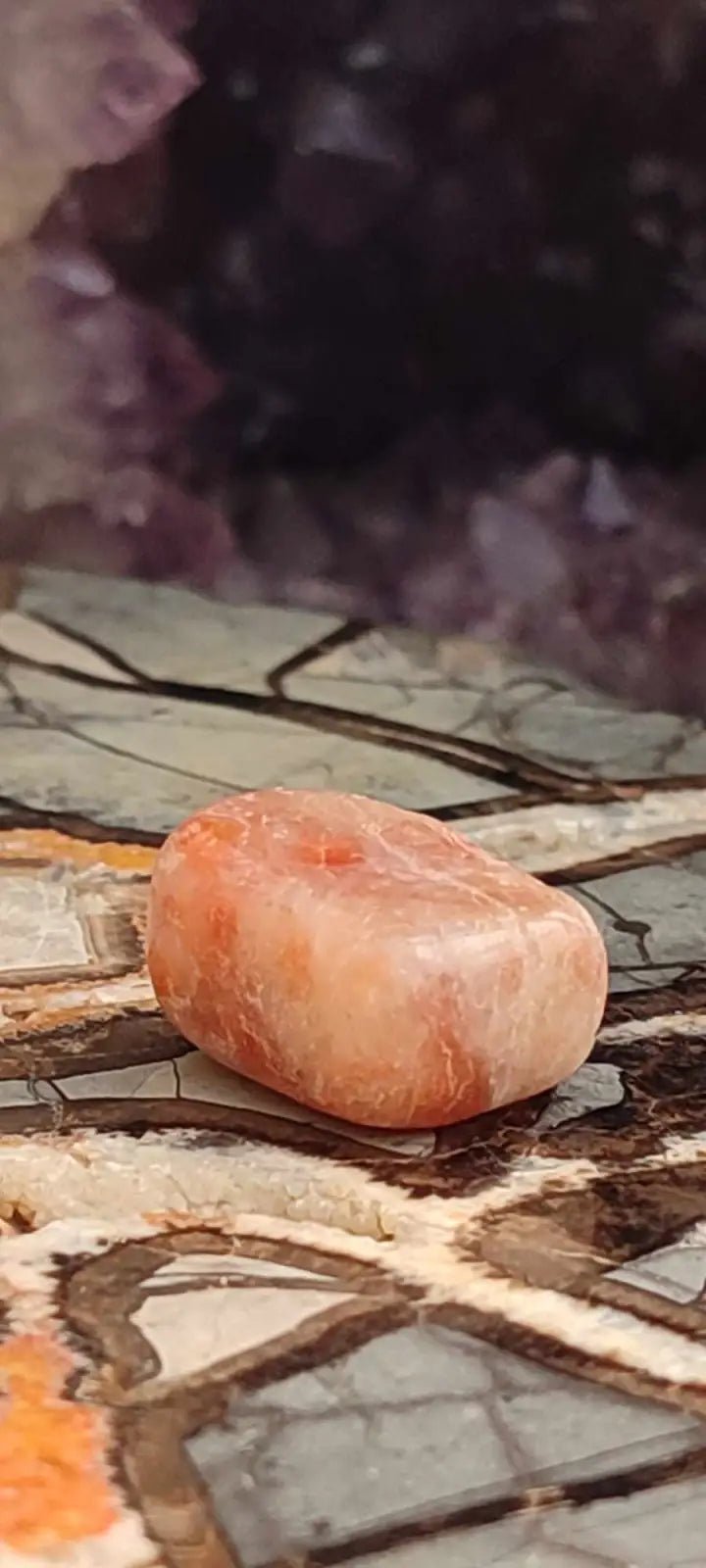 Load image into Gallery viewer, Pierre du soleil Héliolite du Brésil pierre roulée Grade A++++ Pierre du soleil Héliolite
