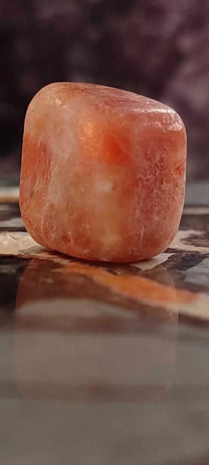 Chargez l&#39;image dans la visionneuse de la galerie, Pierre du soleil Héliolite du Brésil pierre roulée Grade A++++ Pierre du soleil Héliolite
