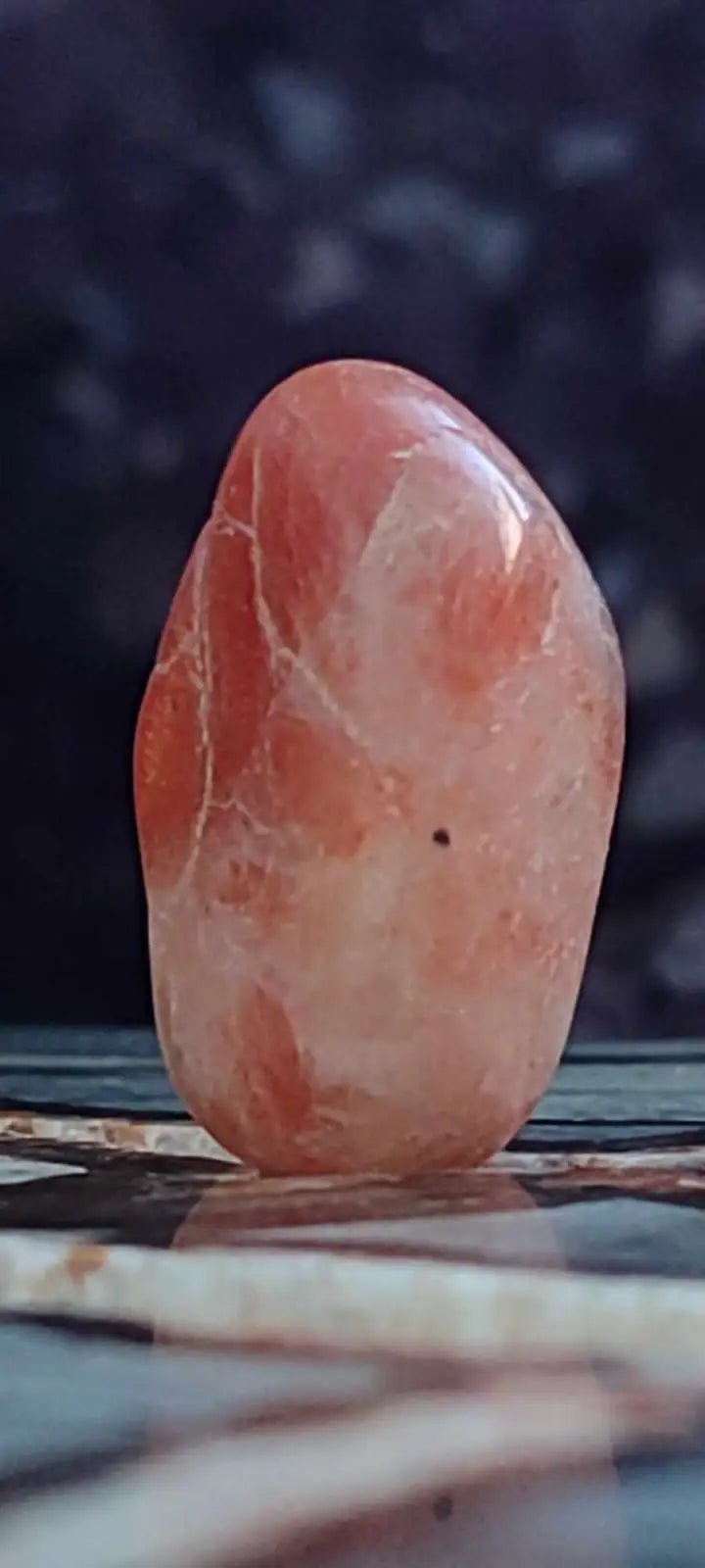 Load image into Gallery viewer, Pierre du soleil Héliolite du Brésil pierre roulée Grade A++++ Pierre du soleil Héliolite
