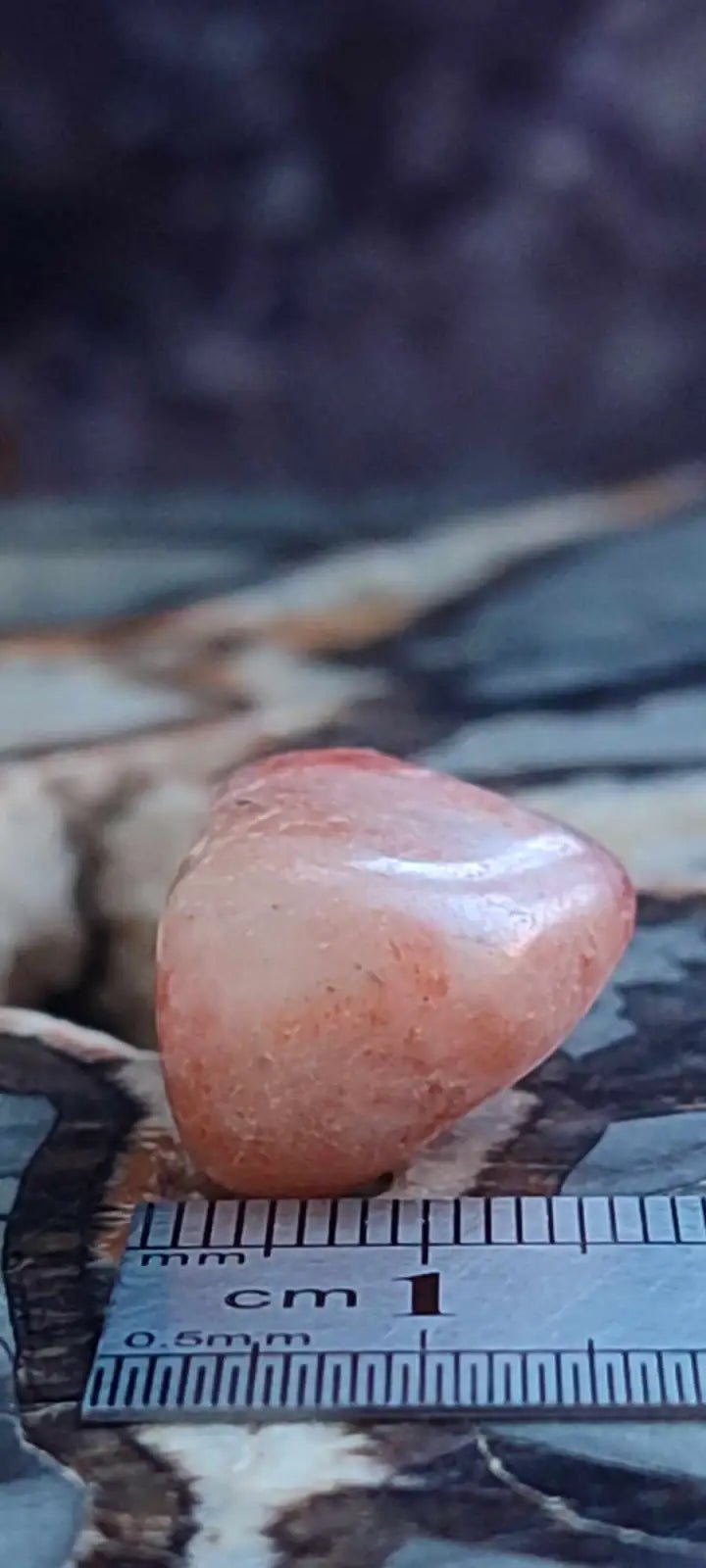 Load image into Gallery viewer, Pierre du soleil Héliolite du Brésil pierre roulée Grade A++++ Pierre du soleil Héliolite
