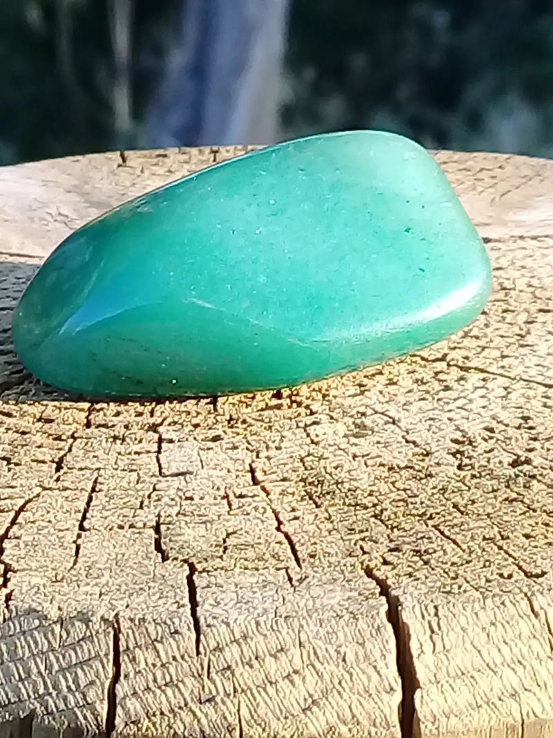 Load image into Gallery viewer, Pierre roulée Aventurine verte Grade A +++ Pierre roulée Aventurine verte

