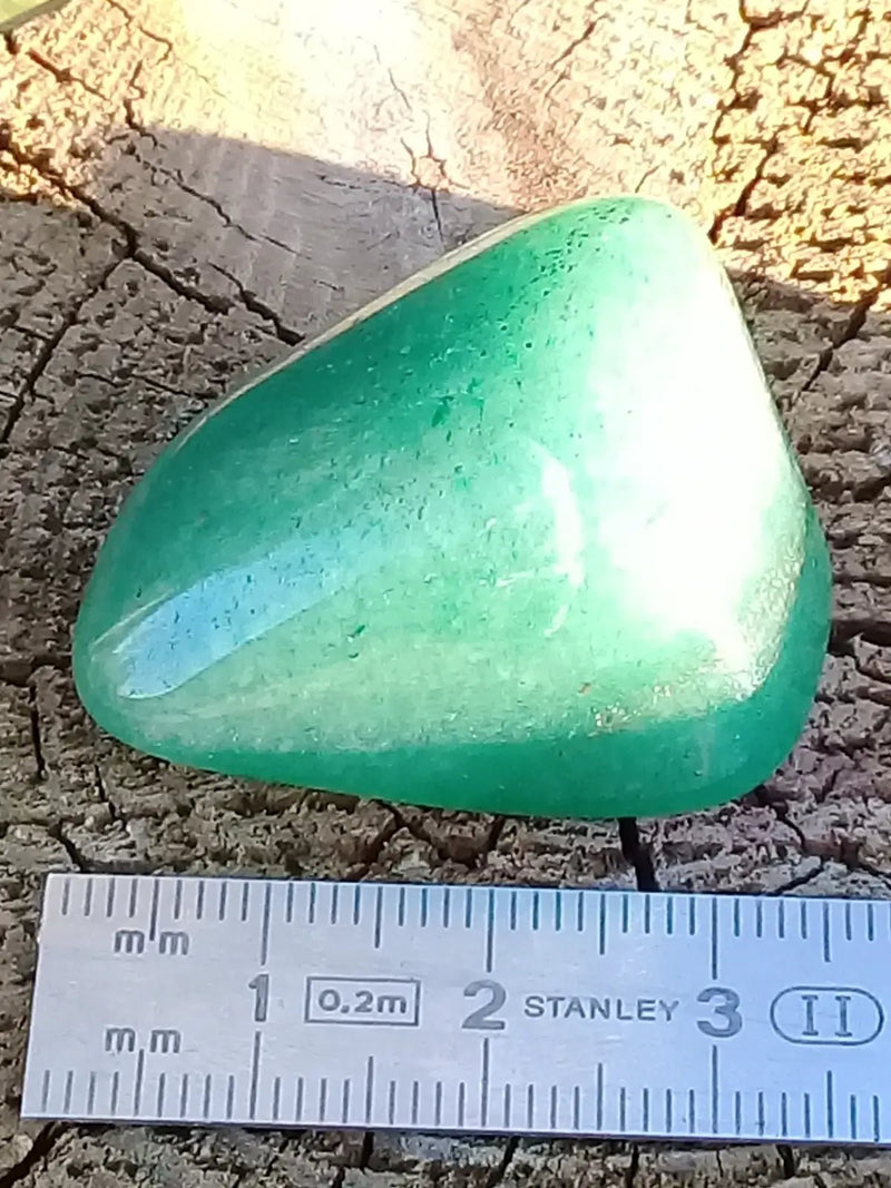 Load image into Gallery viewer, Pierre roulée Aventurine verte Grade A +++ Pierre roulée Aventurine verte
