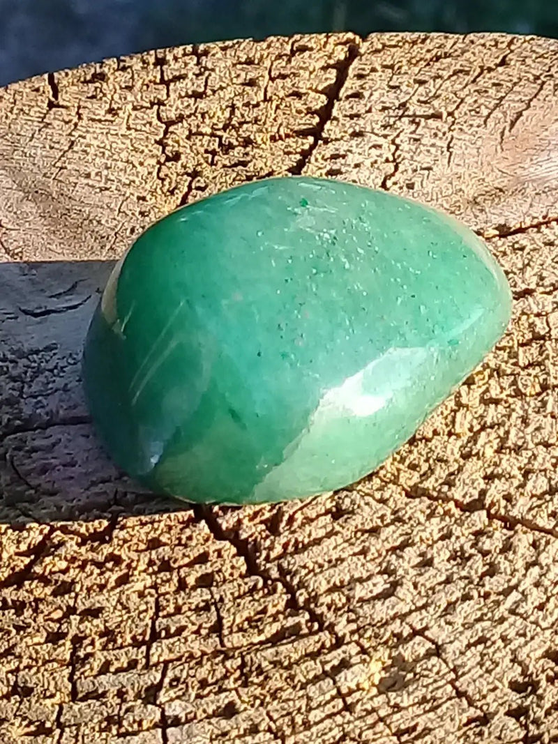 Load image into Gallery viewer, Pierre roulée Aventurine verte Grade A +++ Pierre roulée Aventurine verte
