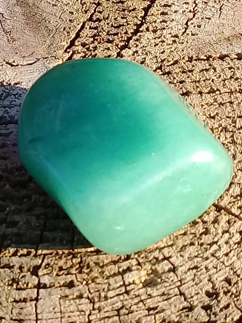 Load image into Gallery viewer, Pierre roulée Aventurine verte Grade A +++ Pierre roulée Aventurine verte
