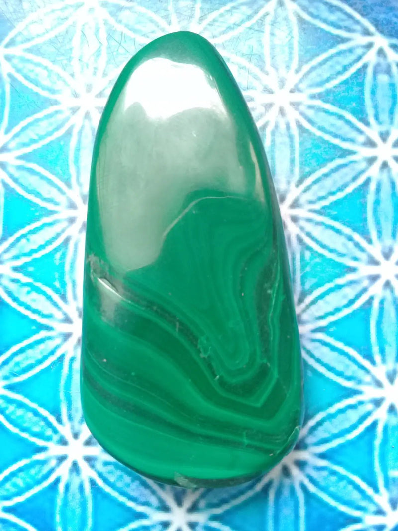 Chargez l'image dans la visionneuse de la galerie, Pierre roulée en Malachite Grade A ++++ Pierre roulée en Malachite
