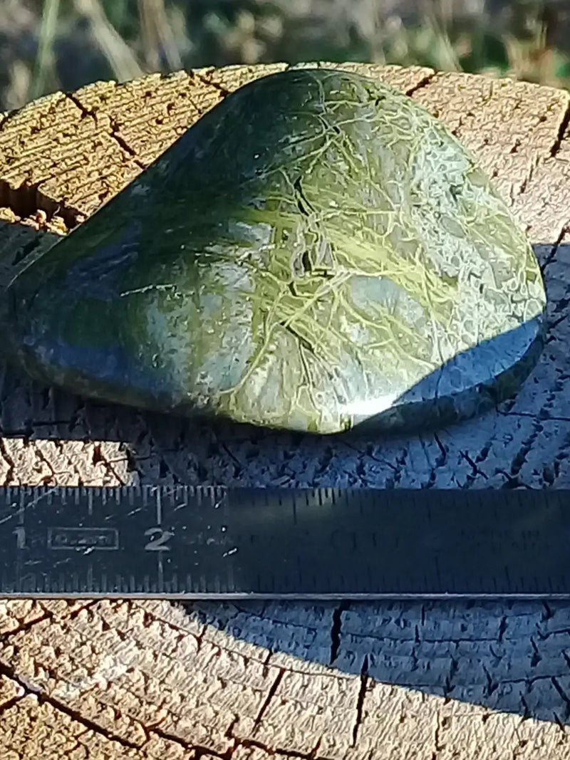 Load image into Gallery viewer, Pierre roulée Jaspe vert Grade A +++ Pierres roulées Jaspe vert
