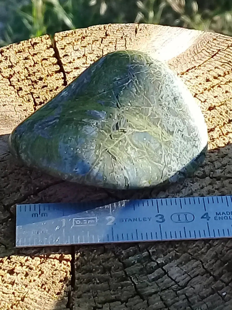 Load image into Gallery viewer, Pierre roulée Jaspe vert Grade A +++ Pierres roulées Jaspe vert
