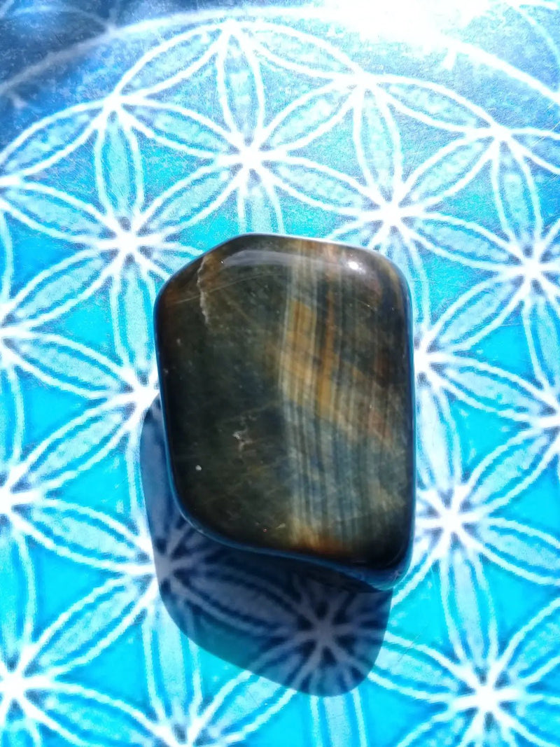 Chargez l'image dans la visionneuse de la galerie, Pierre roulée Œil de faucon Grade A ++++ Pierre roulée Œil de faucon
