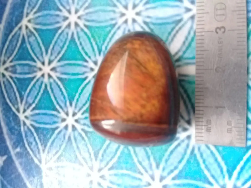 Load image into Gallery viewer, Pierre roulée Œil de taureau Grade A ++++ Pierre roulée Œil de taureau
