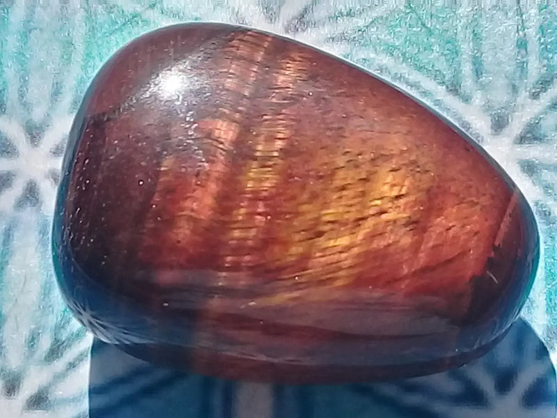 Chargez l&#39;image dans la visionneuse de la galerie, Pierre roulée Œil de taureau Grade A ++++ Pierre roulée Œil de taureau
