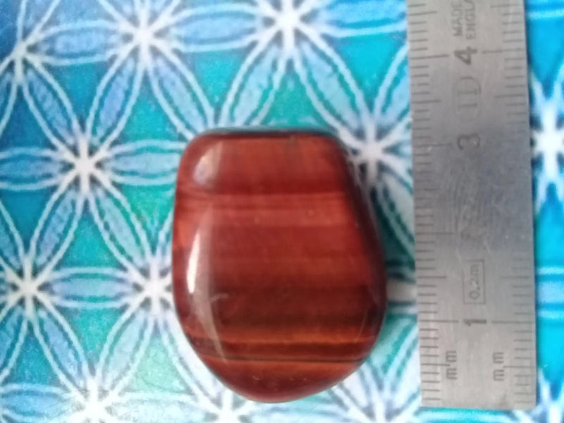 Chargez l&#39;image dans la visionneuse de la galerie, Pierre roulée Œil de taureau Grade A ++++ Pierre roulée Œil de taureau
