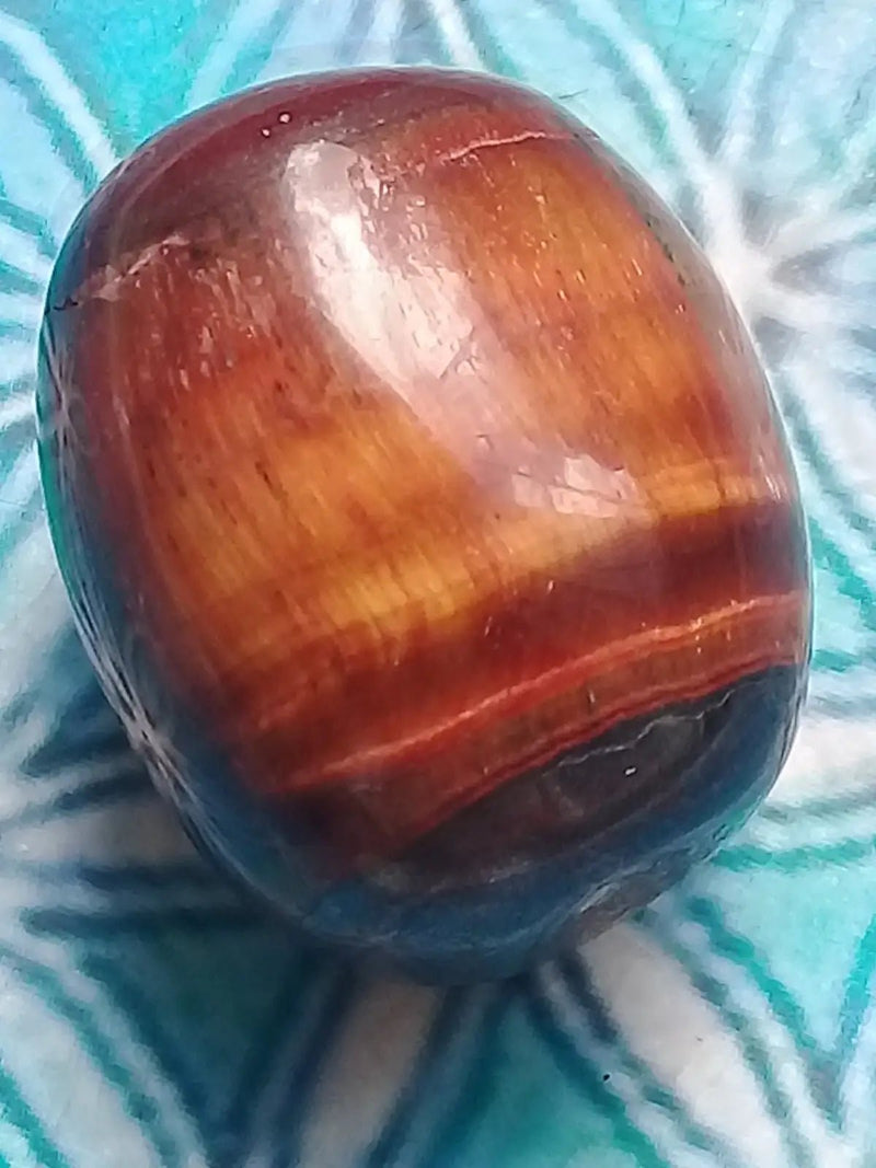 Chargez l&#39;image dans la visionneuse de la galerie, Pierre roulée Oeil de taureau Grade A ++++ Pierre roulée Œil de taureau
