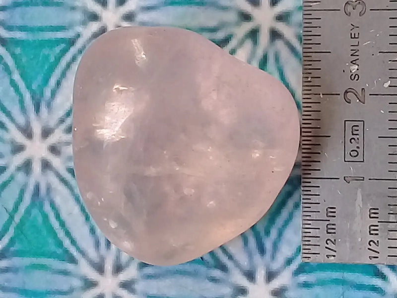 Load image into Gallery viewer, Pierre roulée Quartz rose Grade A +++ Pierre roulée Quartz rose
