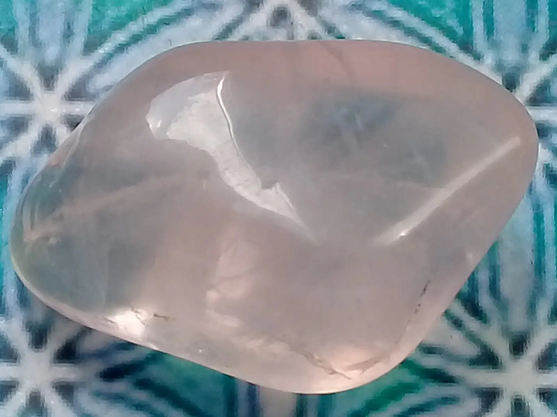 Chargez l'image dans la visionneuse de la galerie, Pierre roulée Quartz rose Grade A+++ Pierre roulée Quartz rose
