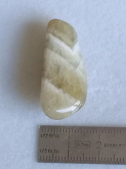 Prasiolite verte à chevrons pierre roulée Grade A++++ Prasiolite verte à chevrons