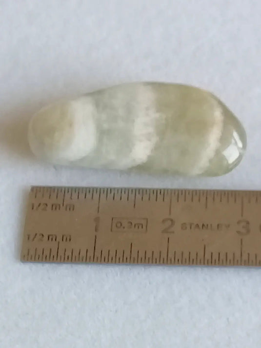 Prasiolite verte à chevrons pierre roulée Grade A++++ Prasiolite verte à chevrons