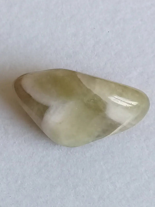 Prasiolite verte à chevrons pierre roulée Grade A++++ Prasiolite verte à chevrons