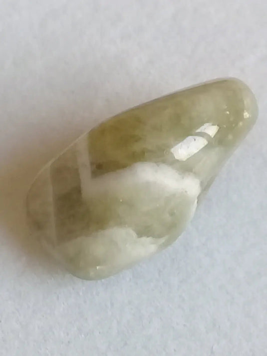 Prasiolite verte à chevrons pierre roulée Grade A++++ Prasiolite verte à chevrons