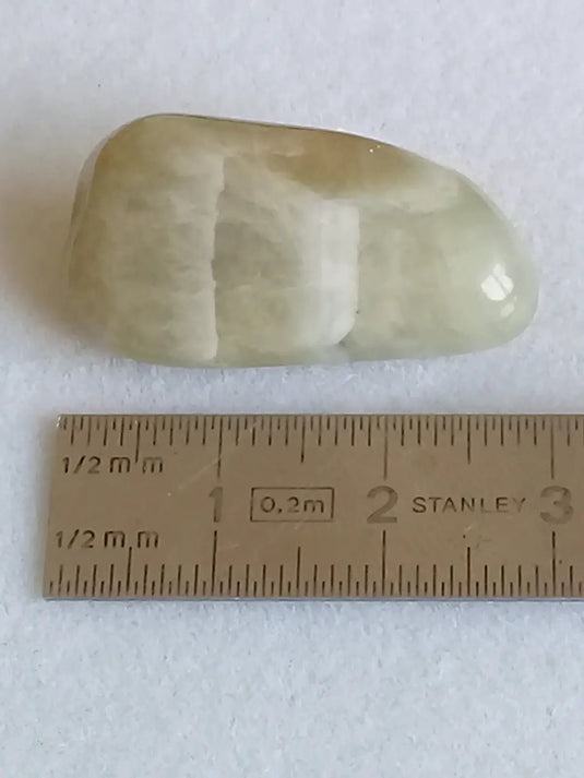 Prasiolite verte à chevrons pierre roulée Grade A++++ Prasiolite verte à chevrons